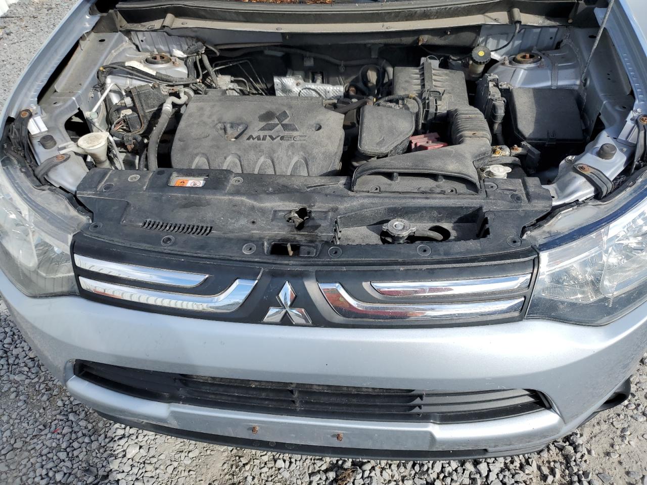 2014 Mitsubishi Outlander Se VIN: JA4AZ3A3XEZ014151 Lot: 65164255