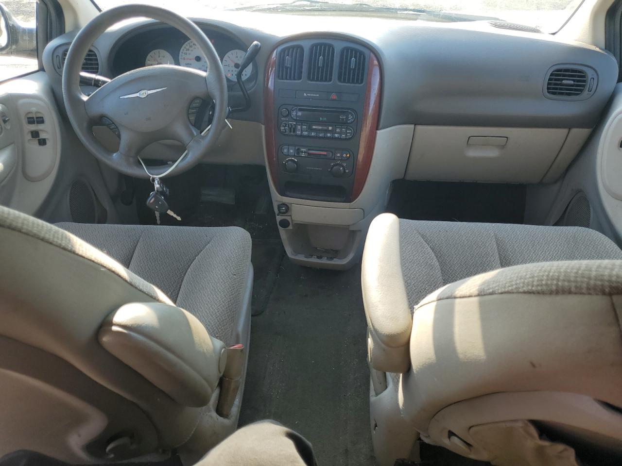 2006 Chrysler Town & Country VIN: 1A4GP45R96B594703 Lot: 65479495