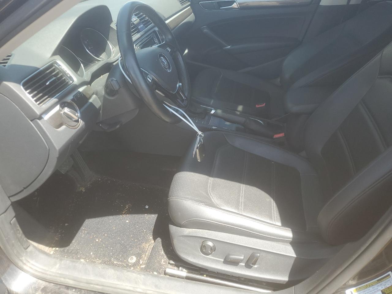 2018 Volkswagen Passat Se VIN: 1VWBA7A38JC050973 Lot: 64085095