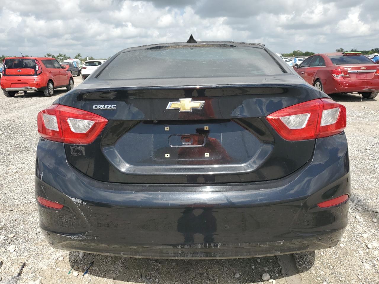 2017 Chevrolet Cruze Ls VIN: 1G1BC5SM3H7168823 Lot: 64002665