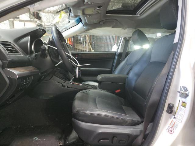  SUBARU OUTBACK 2018 White
