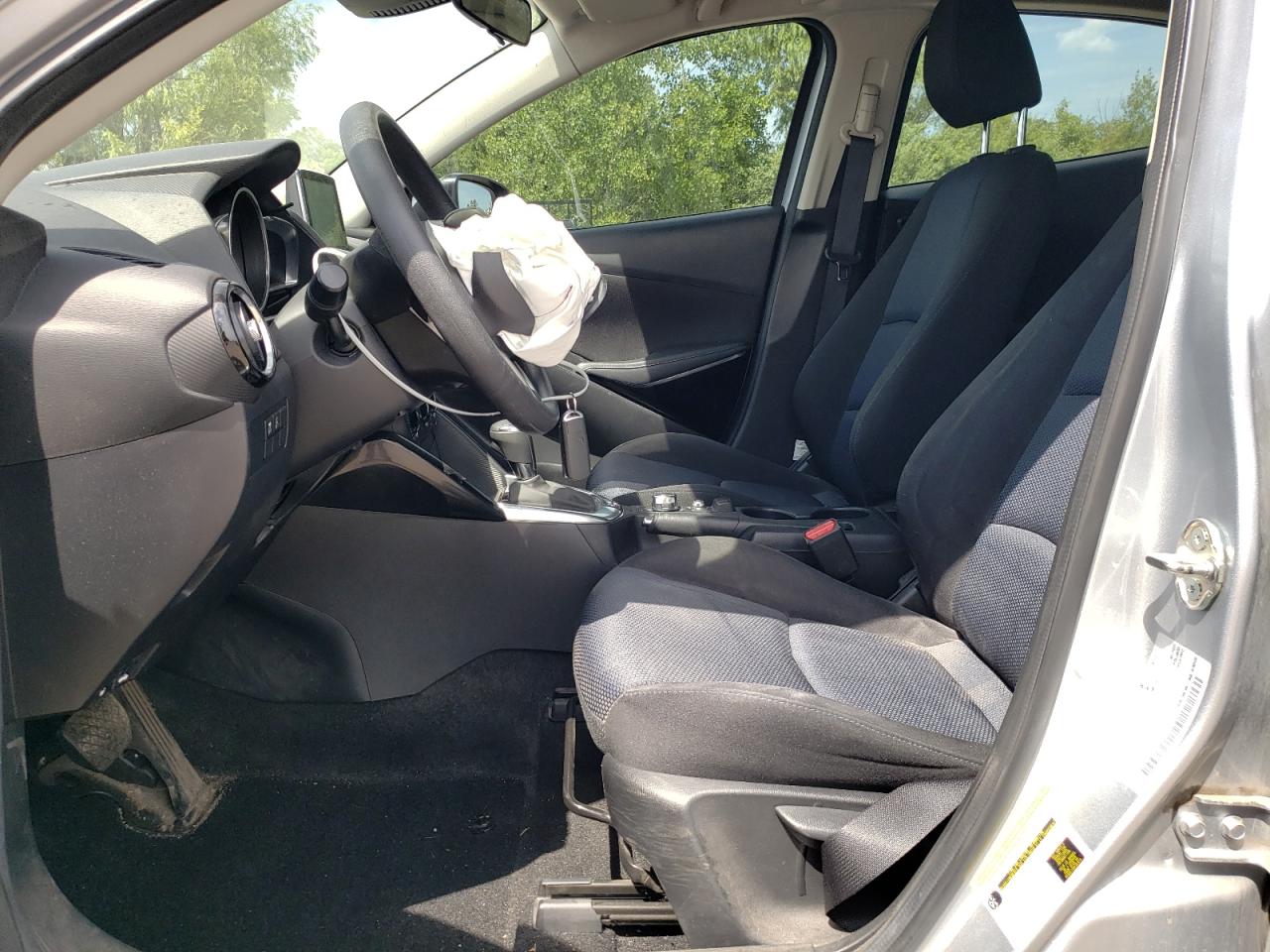 2017 Toyota Yaris Ia VIN: 3MYDLBYV2HY166107 Lot: 64328155