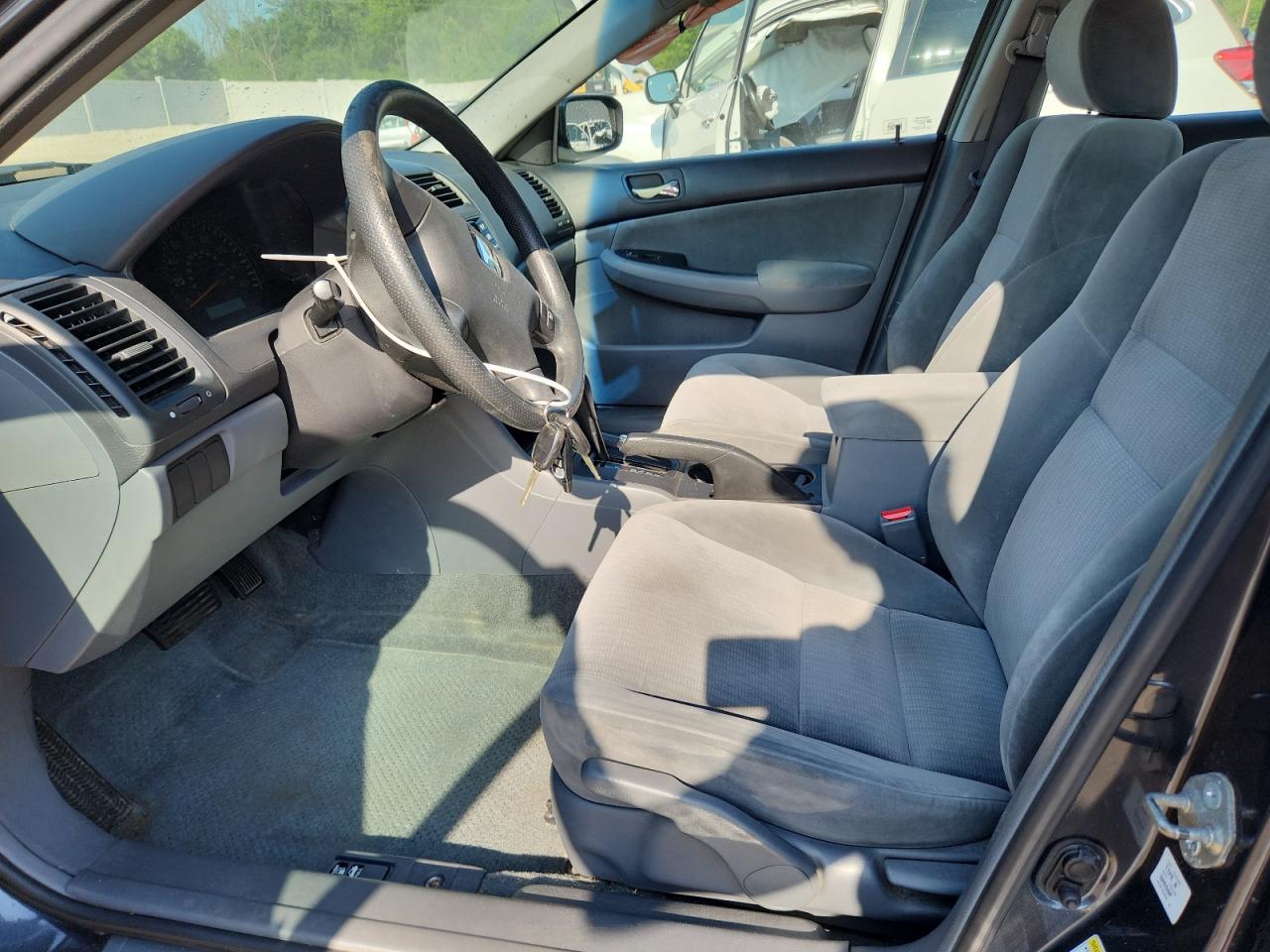 2005 Honda Accord Lx VIN: 1HGCM56425A123097 Lot: 63998035