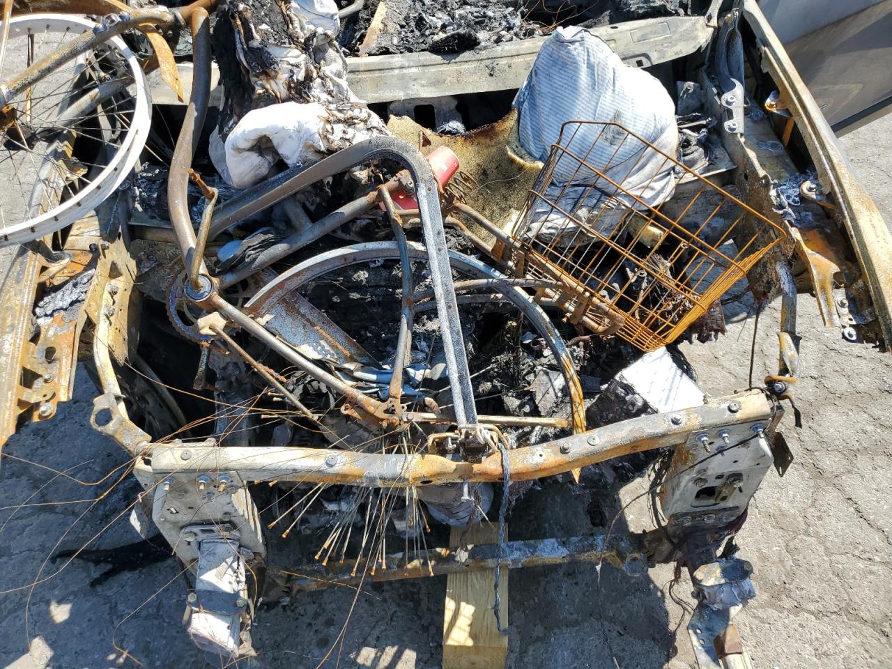 2020 Jeep Cherokee Latitude VIN: 1C4PJMCB0LD584719 Lot: 66609935