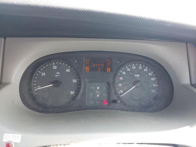 2005 VAUXHALL VIVARO COM