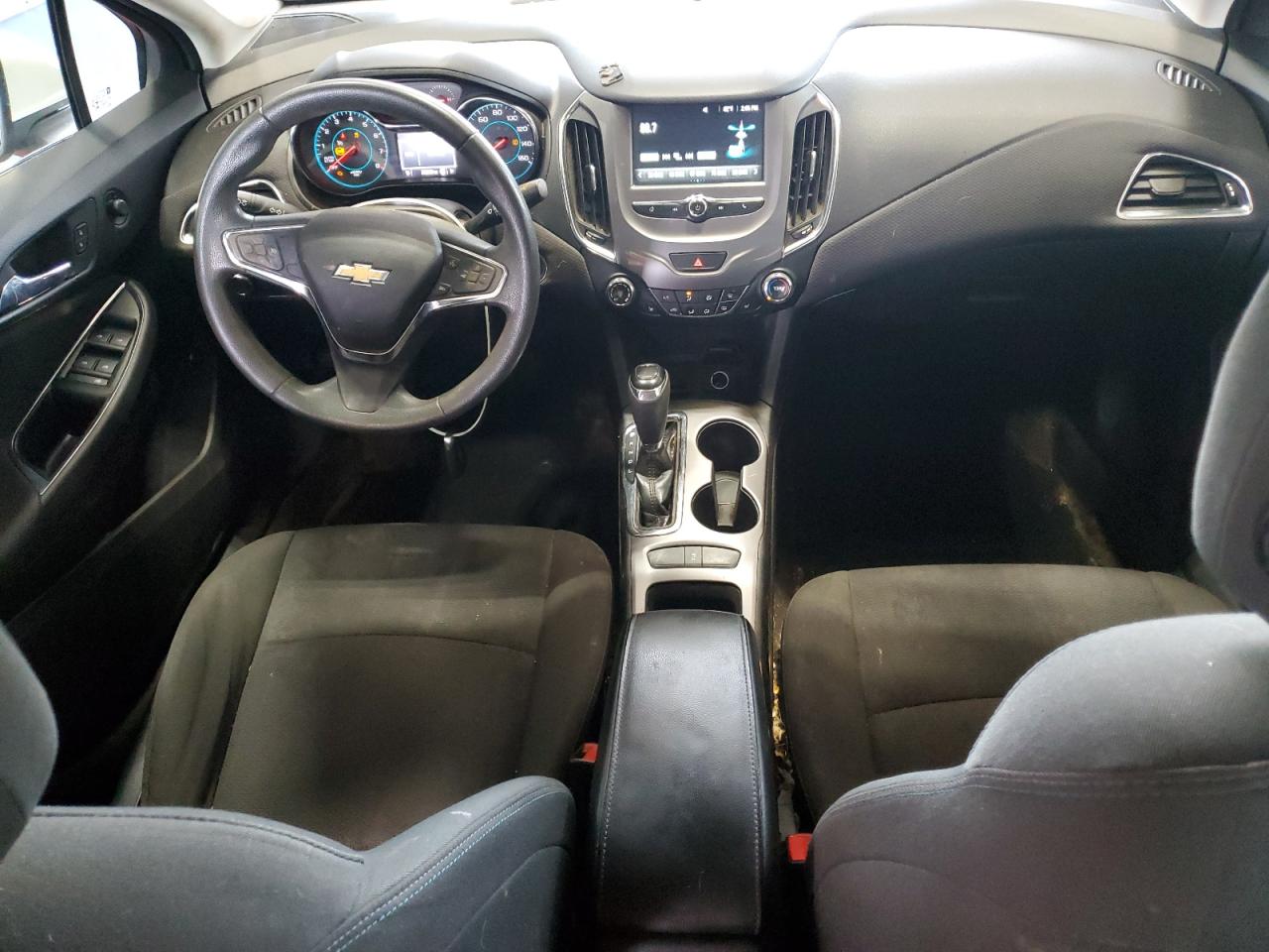 2018 Chevrolet Cruze Lt VIN: 1G1BE5SM1J7118406 Lot: 63132955