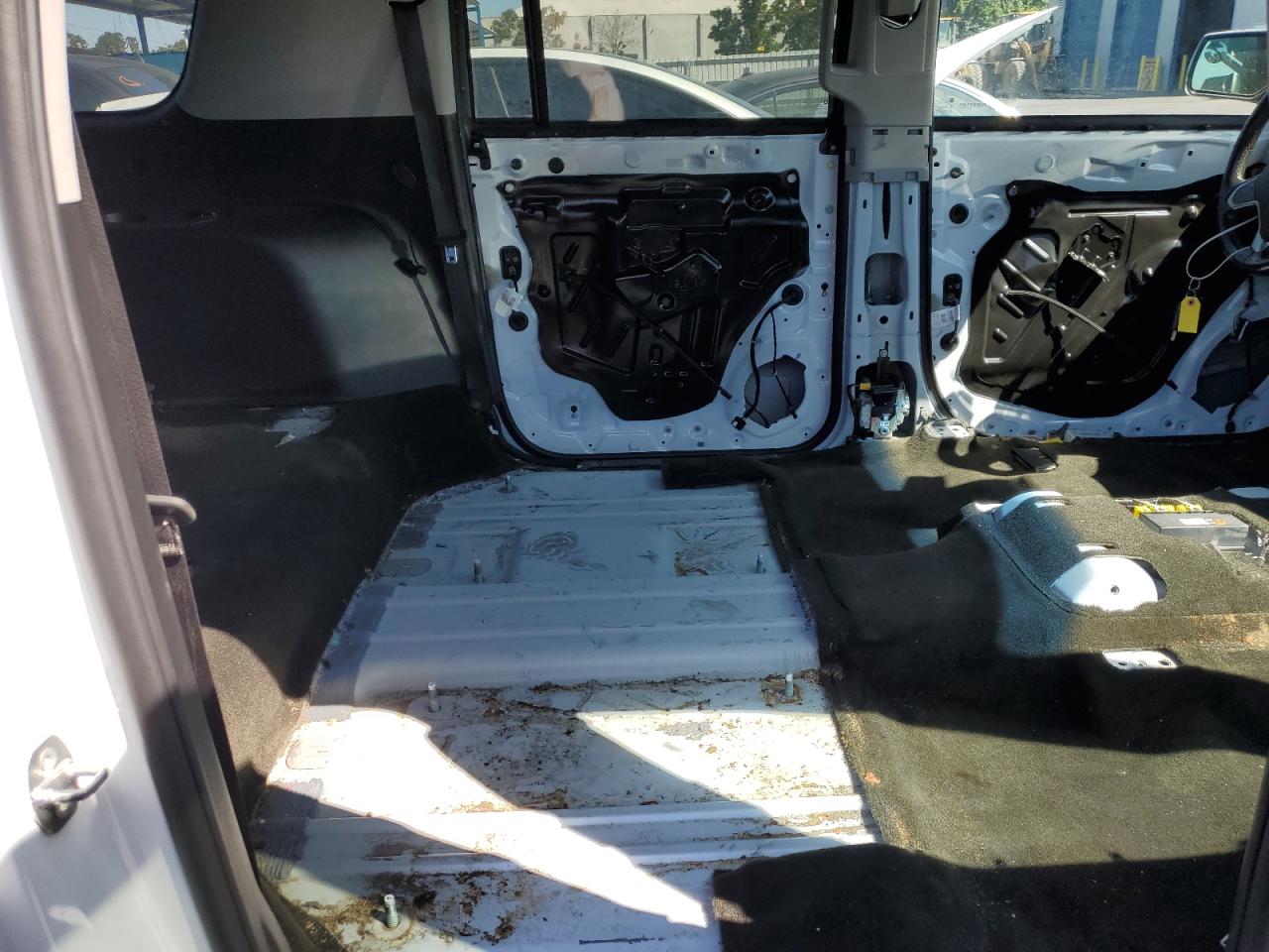 2018 Chevrolet Suburban C1500 Lt VIN: 1GNSCHKC6JR120511 Lot: 64270595