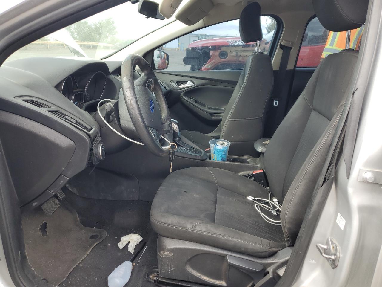 2016 Ford Focus Se VIN: 1FADP3K20GL230987 Lot: 65648355
