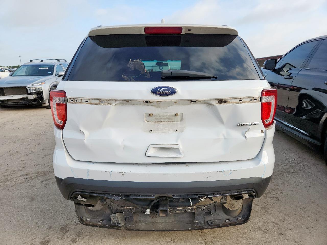 2016 Ford Explorer VIN: 1FM5K7B87GGC85661 Lot: 64617875