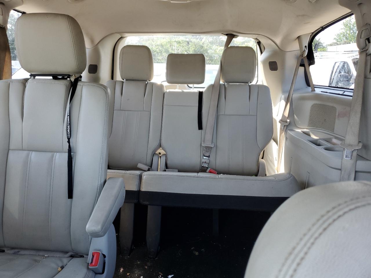 2016 Chrysler Town & Country Touring VIN: 2C4RC1BG2GR247521 Lot: 64022835