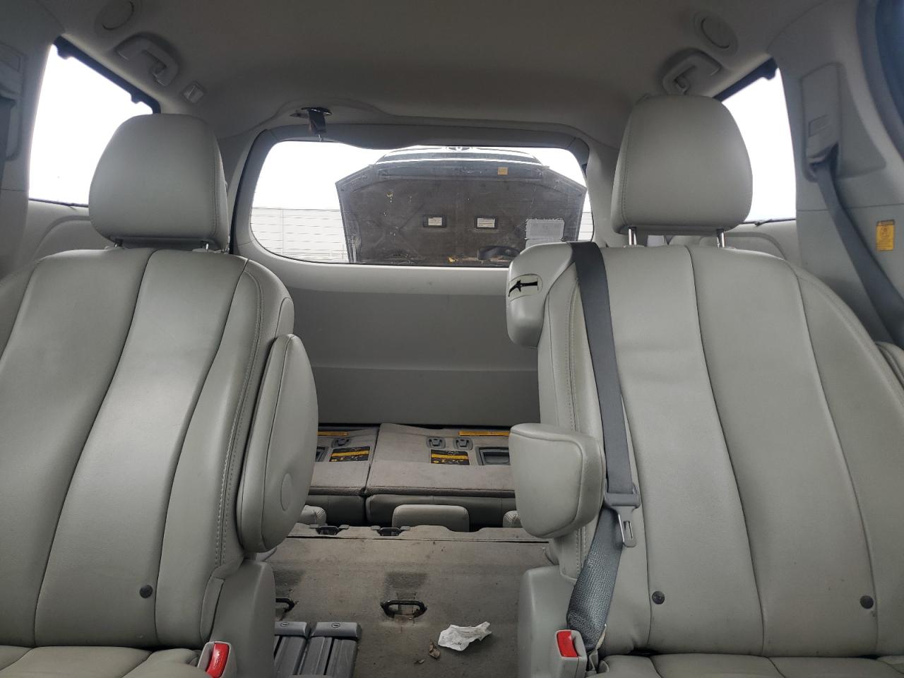 2013 Toyota Sienna Xle VIN: 5TDYK3DC2DS382750 Lot: 64170765