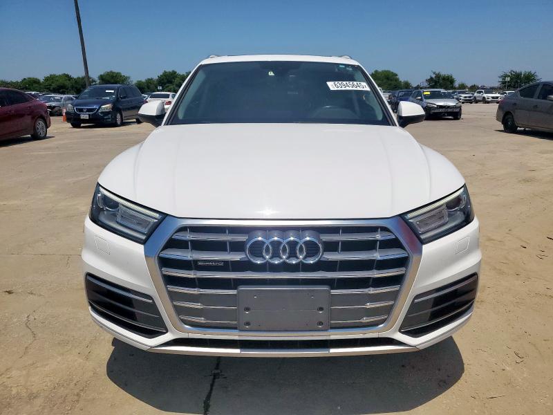  AUDI Q5 2018 Белы