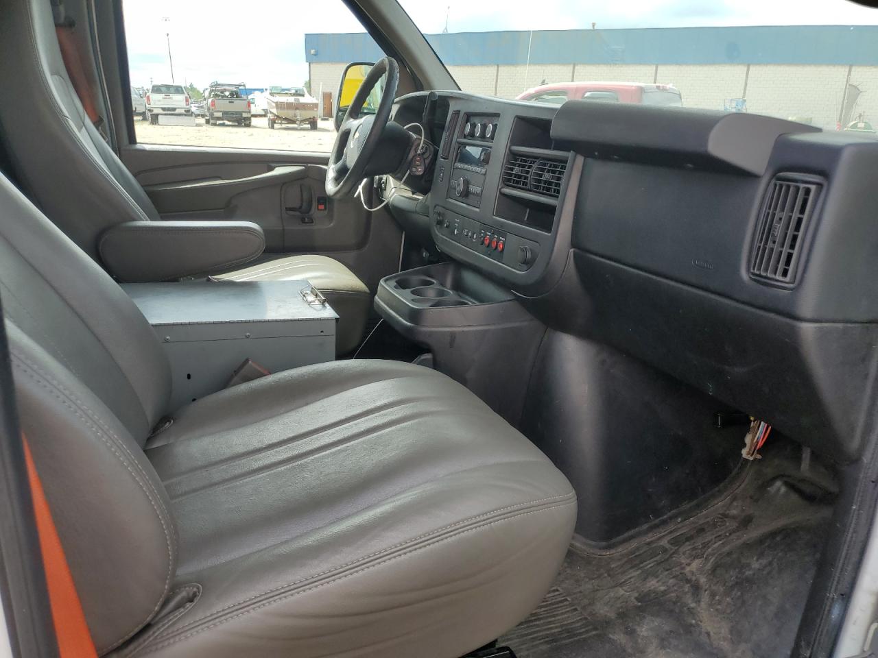 2015 Chevrolet Express G2500 VIN: 1GCWGFCF0F1229306 Lot: 65378375