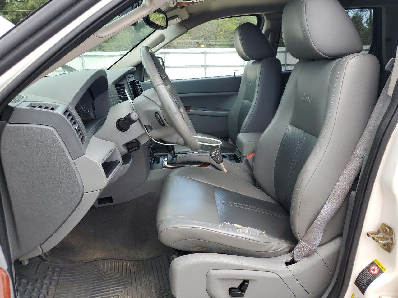 1J8HR58N55C631556 2005 Jeep Grand Cherokee Limited