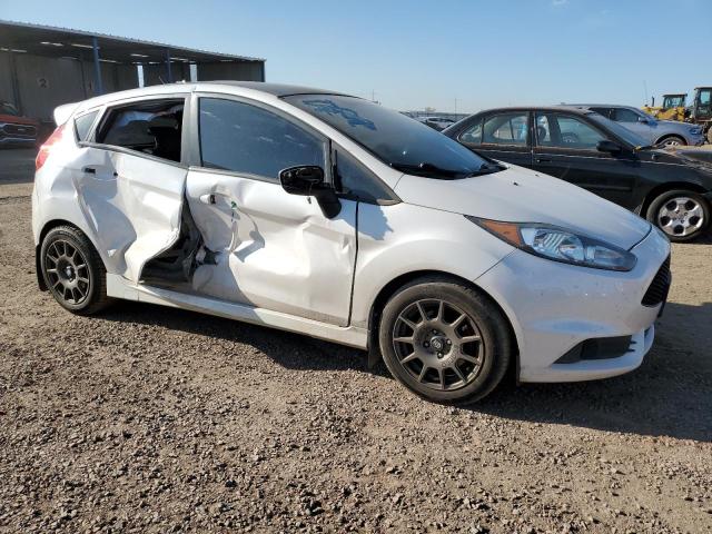  FORD FIESTA 2016 Biały