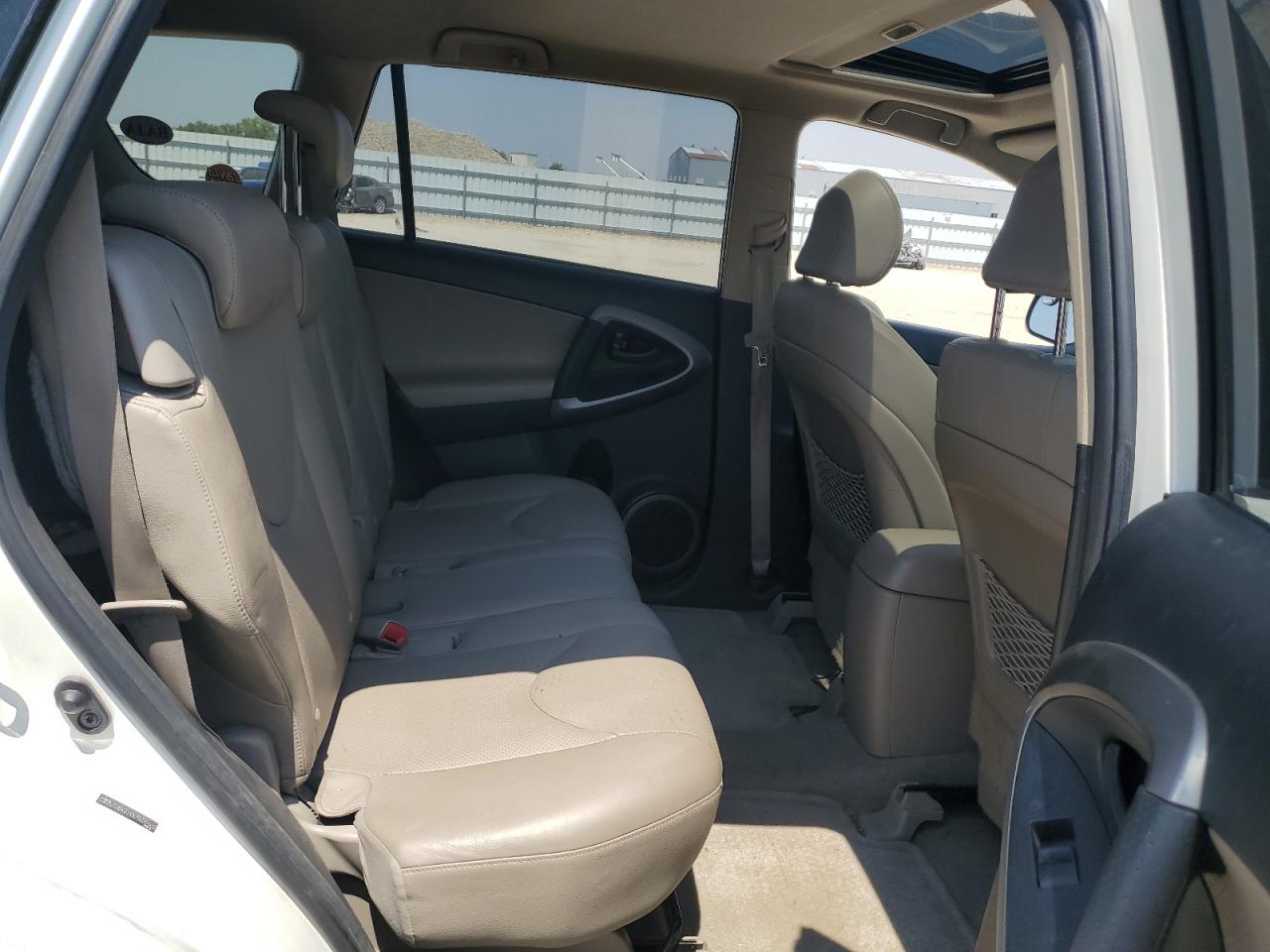 2007 Toyota Rav4 Limited VIN: JTMBK31VX75025502 Lot: 63604355