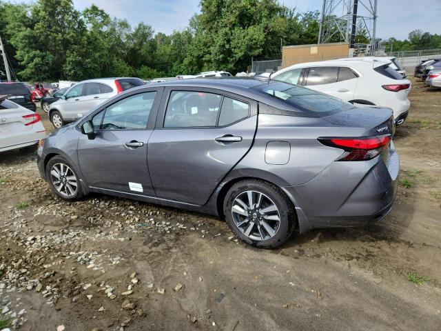  NISSAN VERSA 2021 Серый