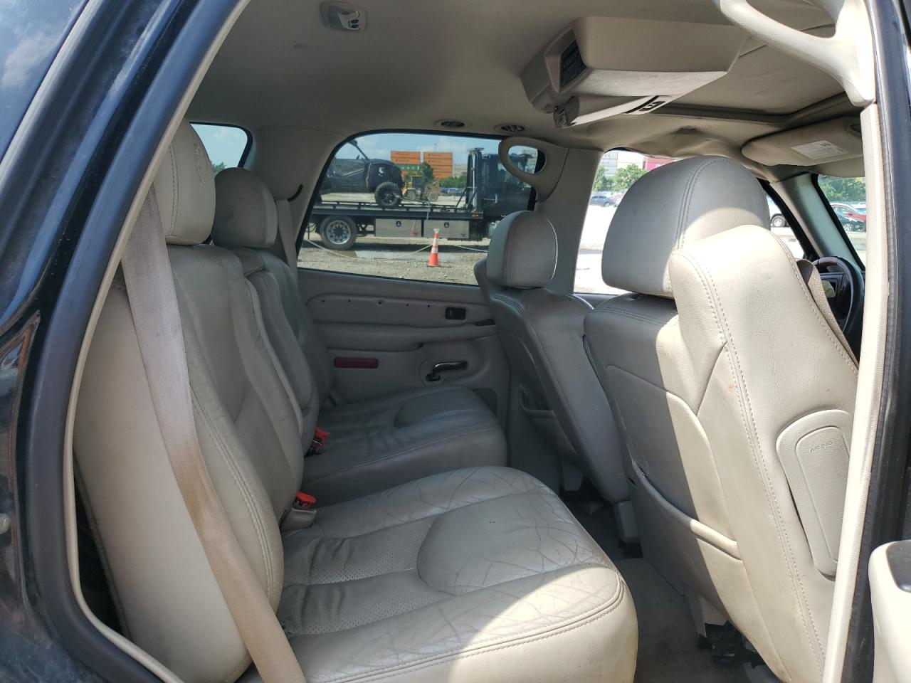 2004 Cadillac Escalade Luxury VIN: 1GYEK63N84R236563 Lot: 63245795