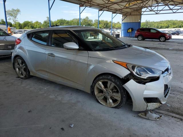  HYUNDAI VELOSTER 2017 Серебристый
