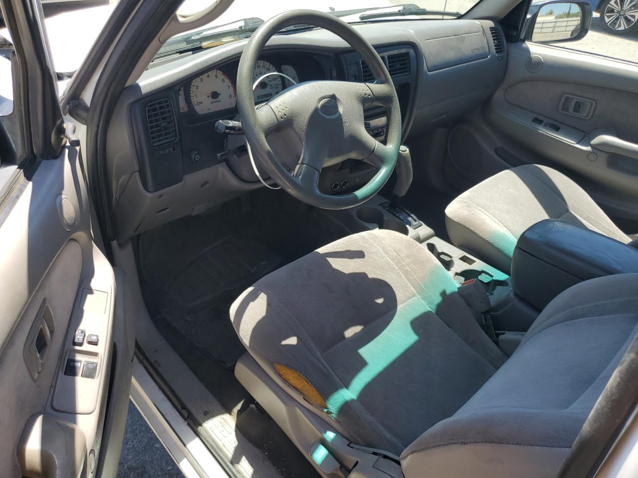 2002 Toyota Tacoma Xtracab VIN: 5TEVL52N42Z881050 Lot: 62549375