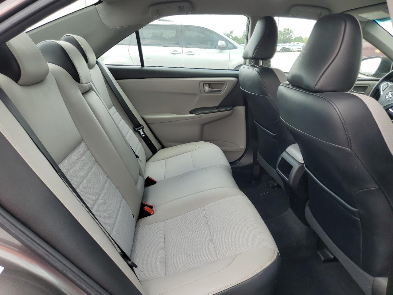 4t1bf1fkxgu541898 4T1BF1FKXGU541898 2016 Toyota Camry Le