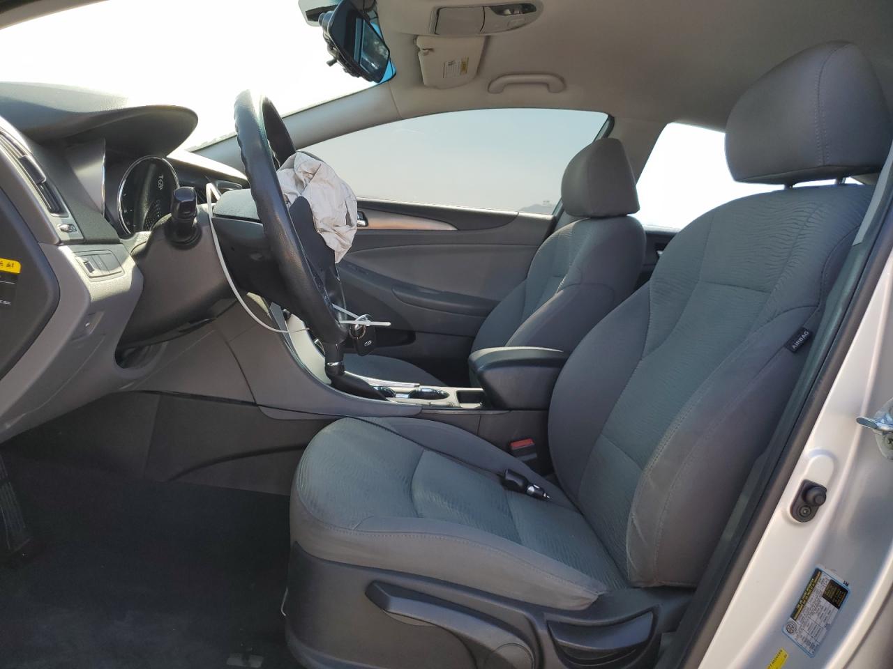 2015 Hyundai Sonata Hybrid VIN: KMHEC4A44FA130738 Lot: 64145845