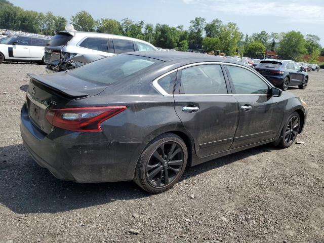  NISSAN ALTIMA 2017 Czarny