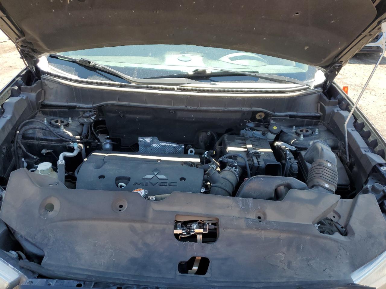 2015 Mitsubishi Outlander Sport Es VIN: 4A4AR3AU4FE037540 Lot: 65460925