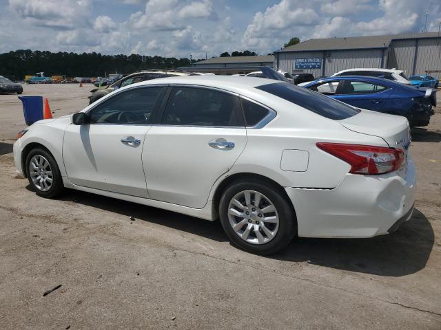 Sedans NISSAN ALTIMA 2016 Biały