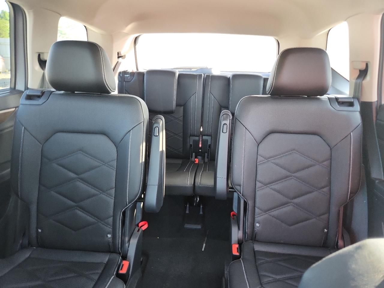 2025 Volkswagen Atlas Se VIN: 1V2JR2CA8SC563503 Lot: 65129155