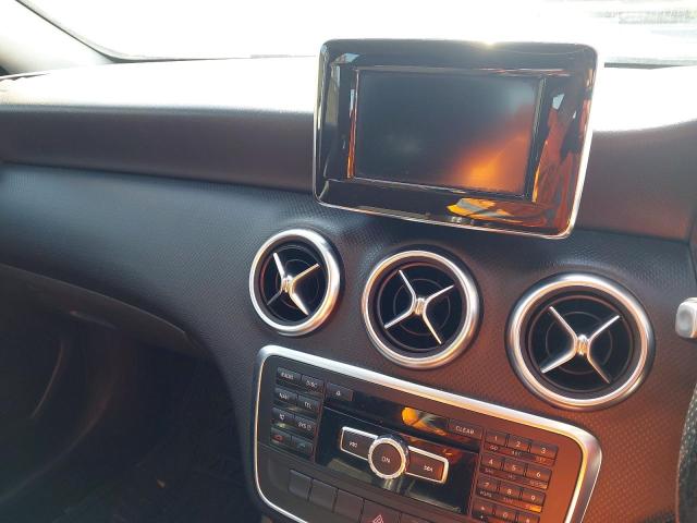 2013 MERCEDES BENZ A180 BLUEE