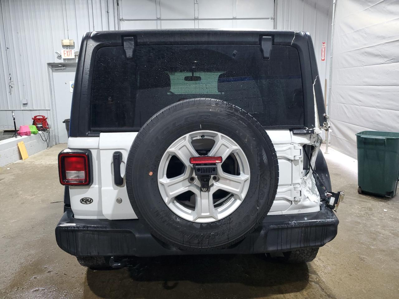 2018 Jeep Wrangler Unlimited Sport VIN: 1C4HJXDG3JW268099 Lot: 62767555