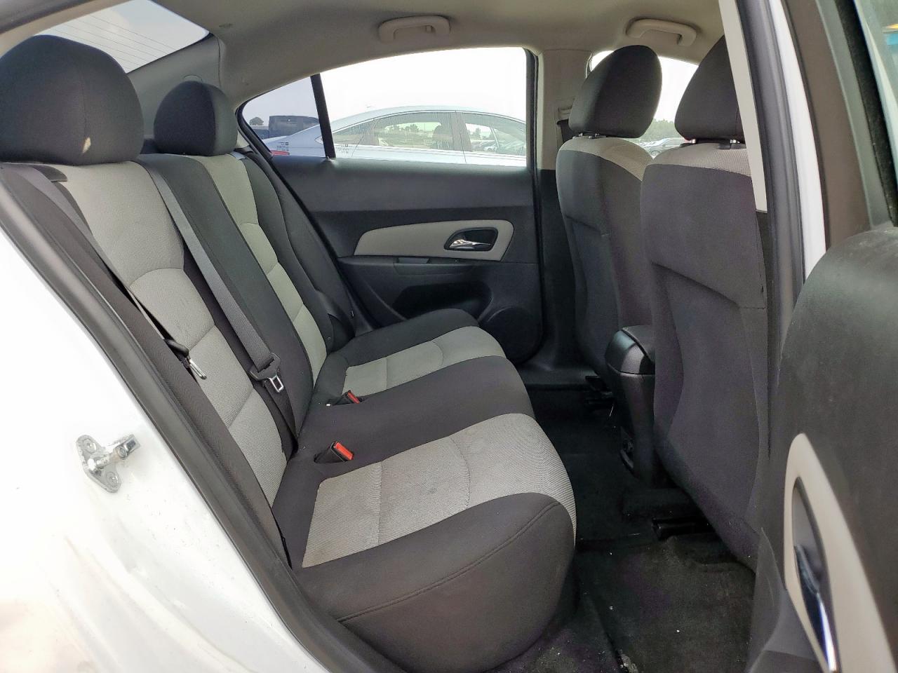 2015 Chevrolet Cruze Ls VIN: 1G1PA5SHXF7235106 Lot: 64389955