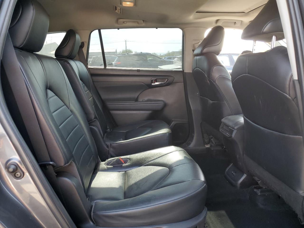 2022 Toyota Highlander Xle VIN: 5TDGZRAH7NS139298 Lot: 64968615