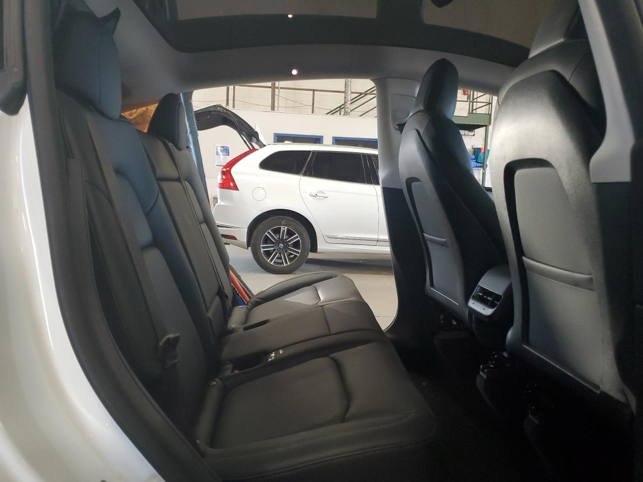 2022 Tesla Model Y VIN: 7SAYGDEF0NF455042 Lot: 62678255