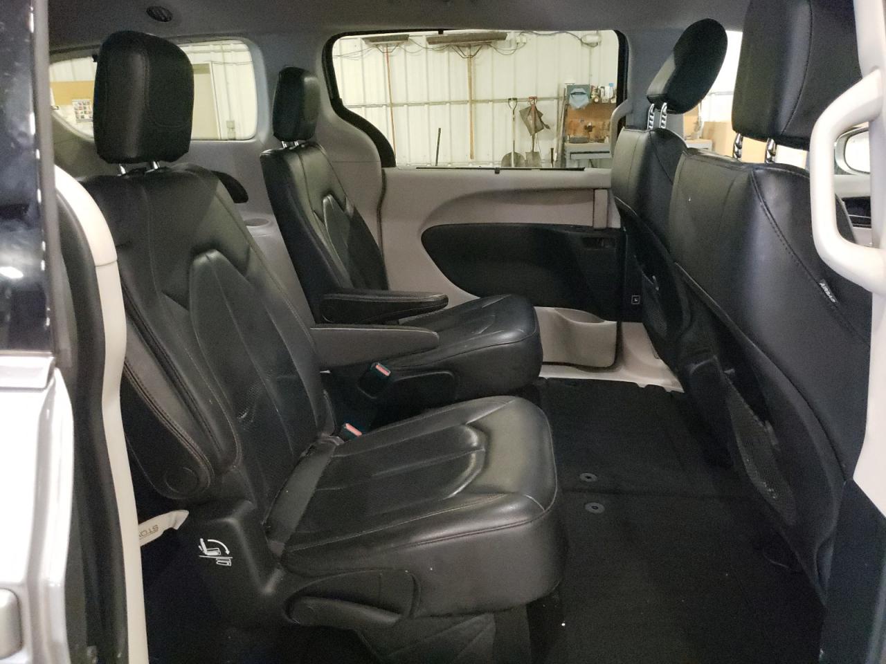 2020 Chrysler Pacifica Touring L VIN: 2C4RC1BG5LR127996 Lot: 63153005
