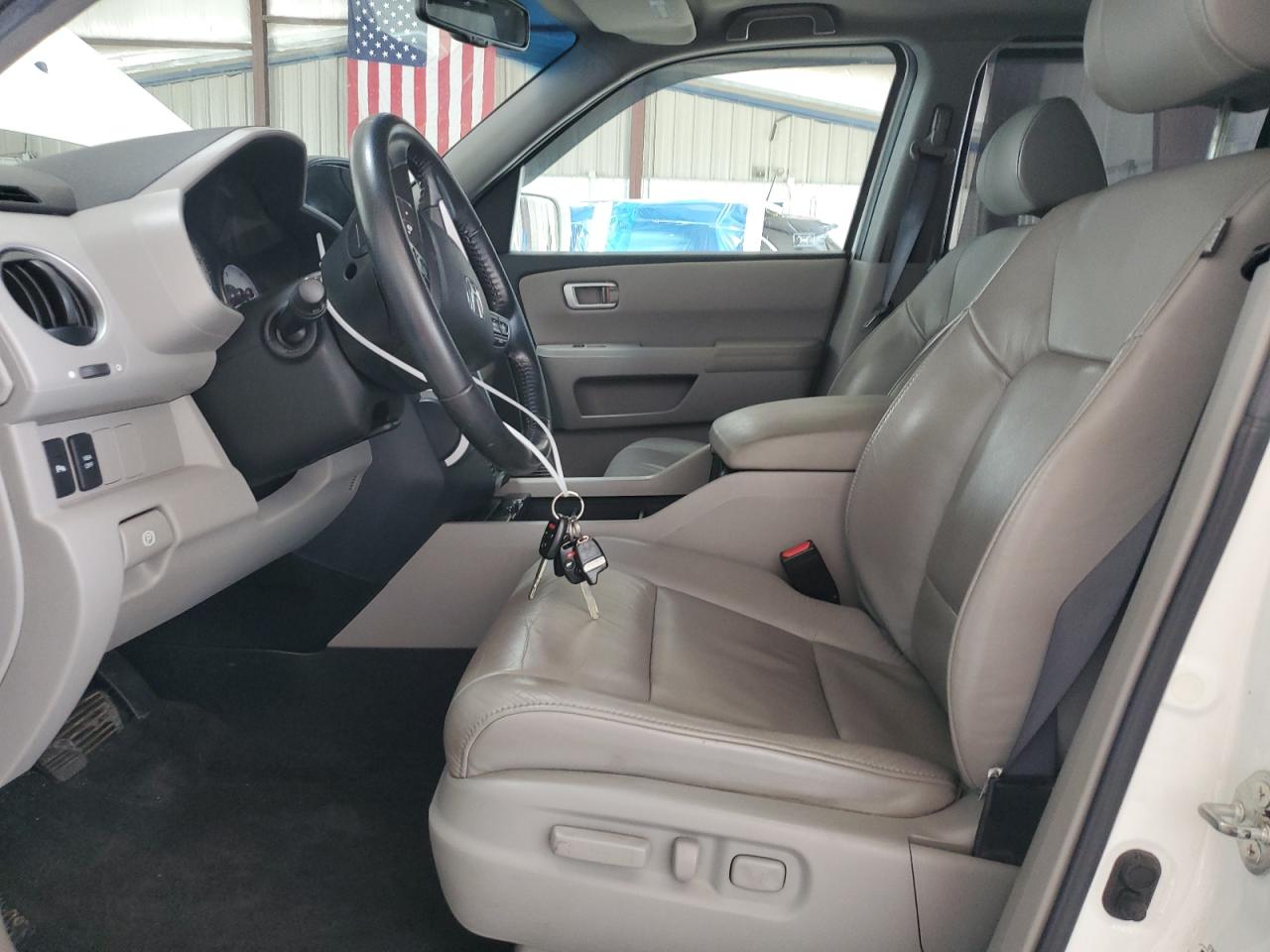 2011 Honda Pilot Touring VIN: 5FNYF4H97BB086813 Lot: 64818125