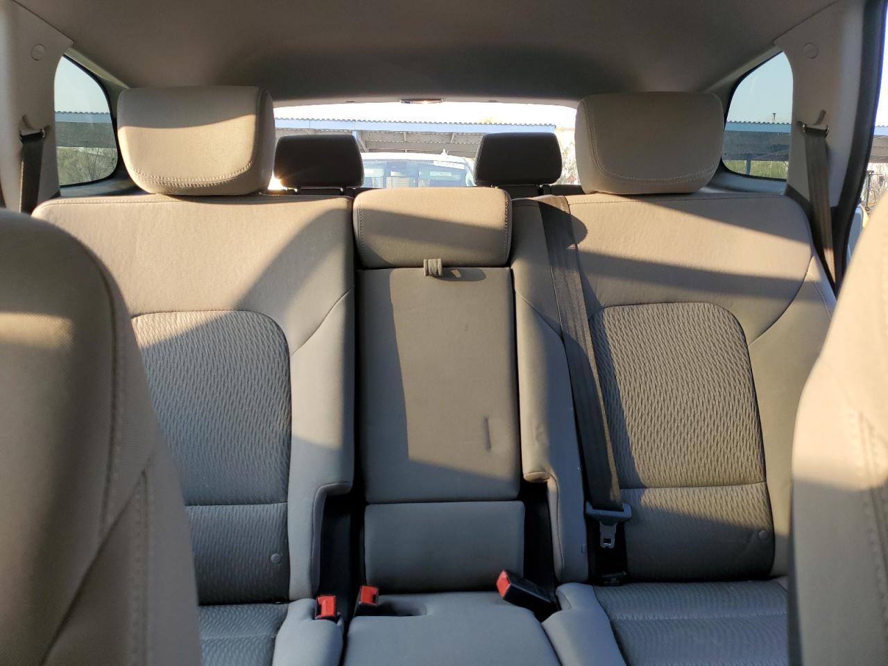 2017 Hyundai Santa Fe Se VIN: KM8SM4HF0HU182571 Lot: 64767465