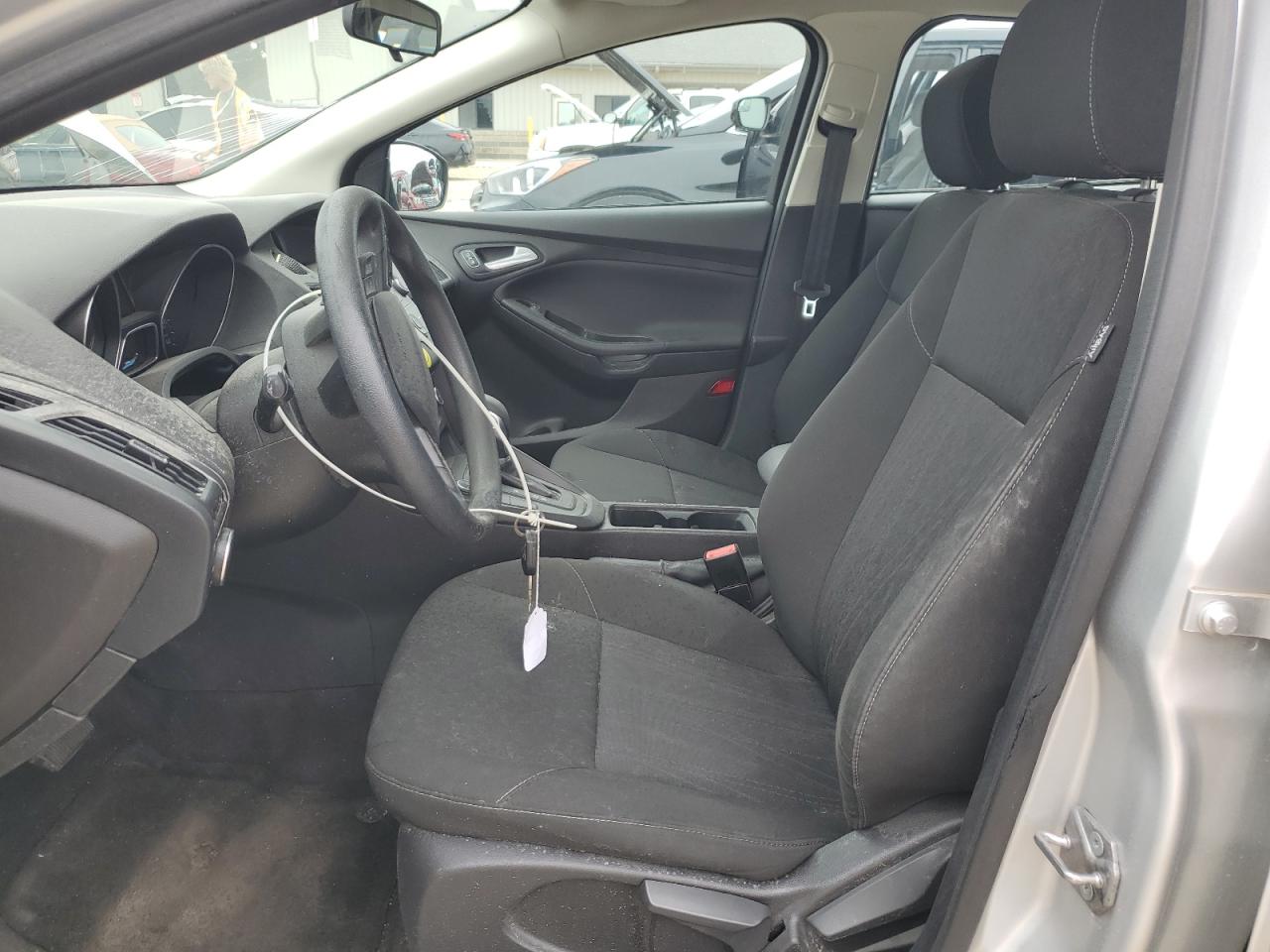 2017 Ford Focus Se VIN: 1FADP3FE2HL333012 Lot: 64668145