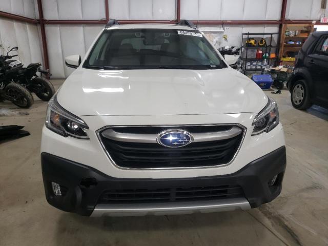  SUBARU OUTBACK 2021 White