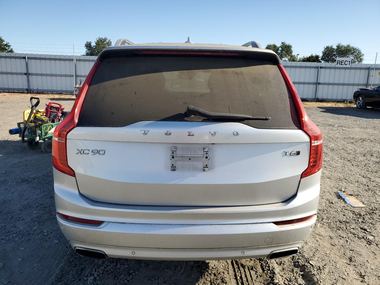 2016 Volvo Xc90 T6 VIN: YV4A22PK8G1017891 Lot: 65840465