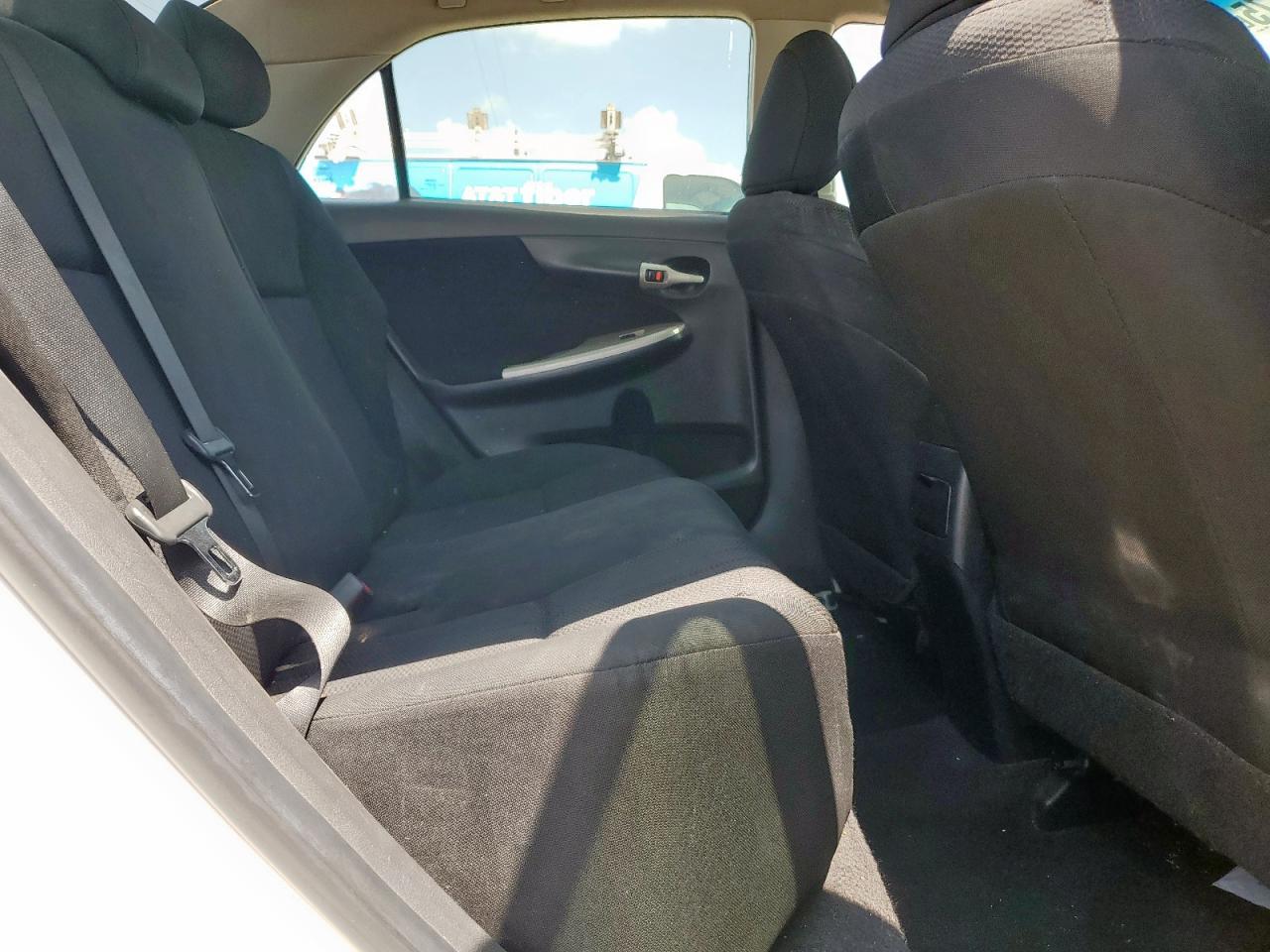 2011 Toyota Corolla Base VIN: 2T1BU4EE2BC639773 Lot: 64818675
