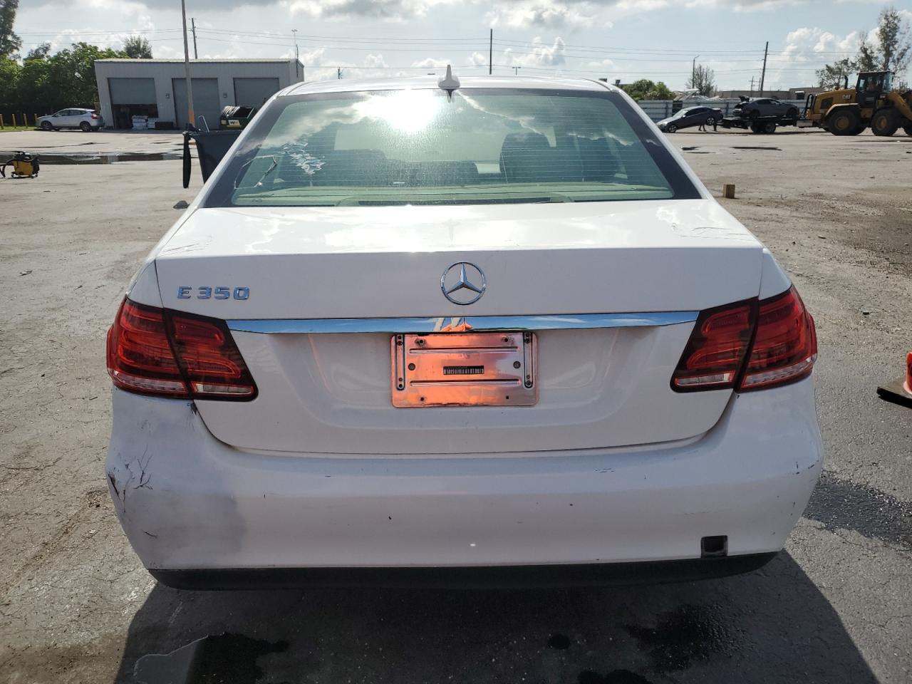 2014 Mercedes-Benz E 350 VIN: WDDHF5KB5EA861484 Lot: 63795675