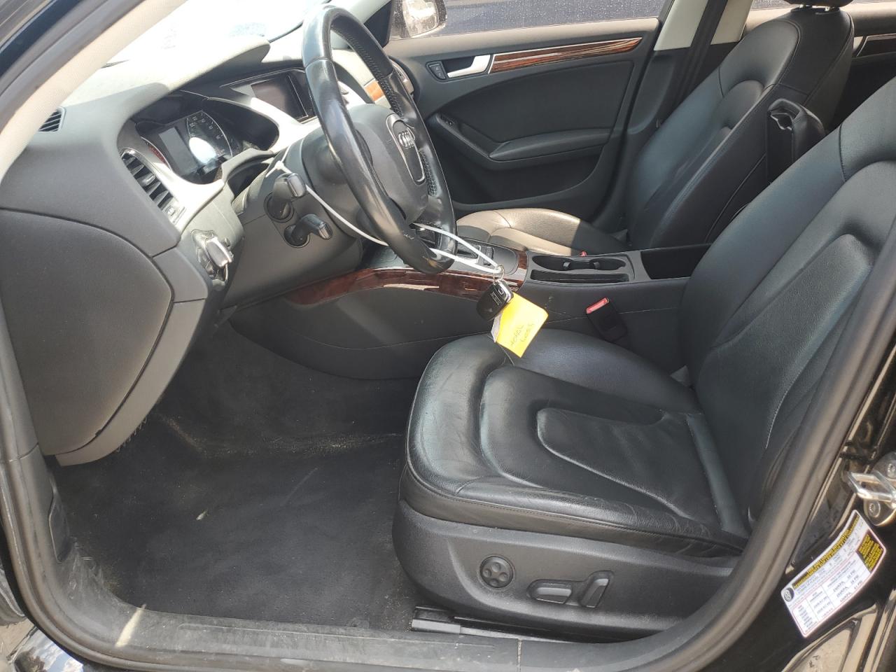 2010 Audi A4 Premium VIN: WAUBFAFL8AN063833 Lot: 62683875