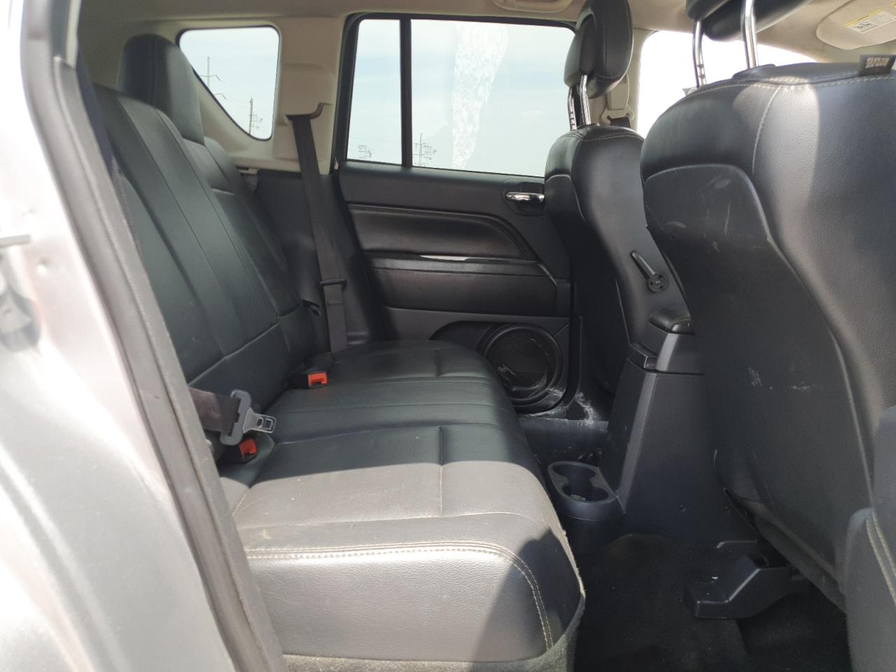 2016 Jeep Compass Latitude VIN: 1C4NJCEA1GD761029 Lot: 64886485