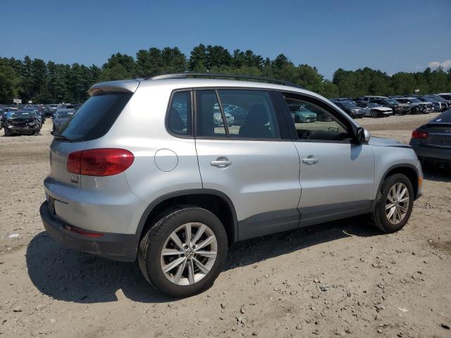  VOLKSWAGEN TIGUAN 2017 Серебристый