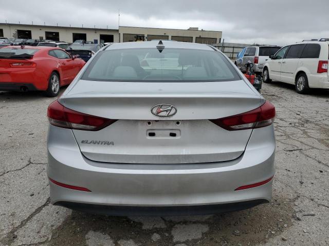  HYUNDAI ELANTRA 2018 Srebrny