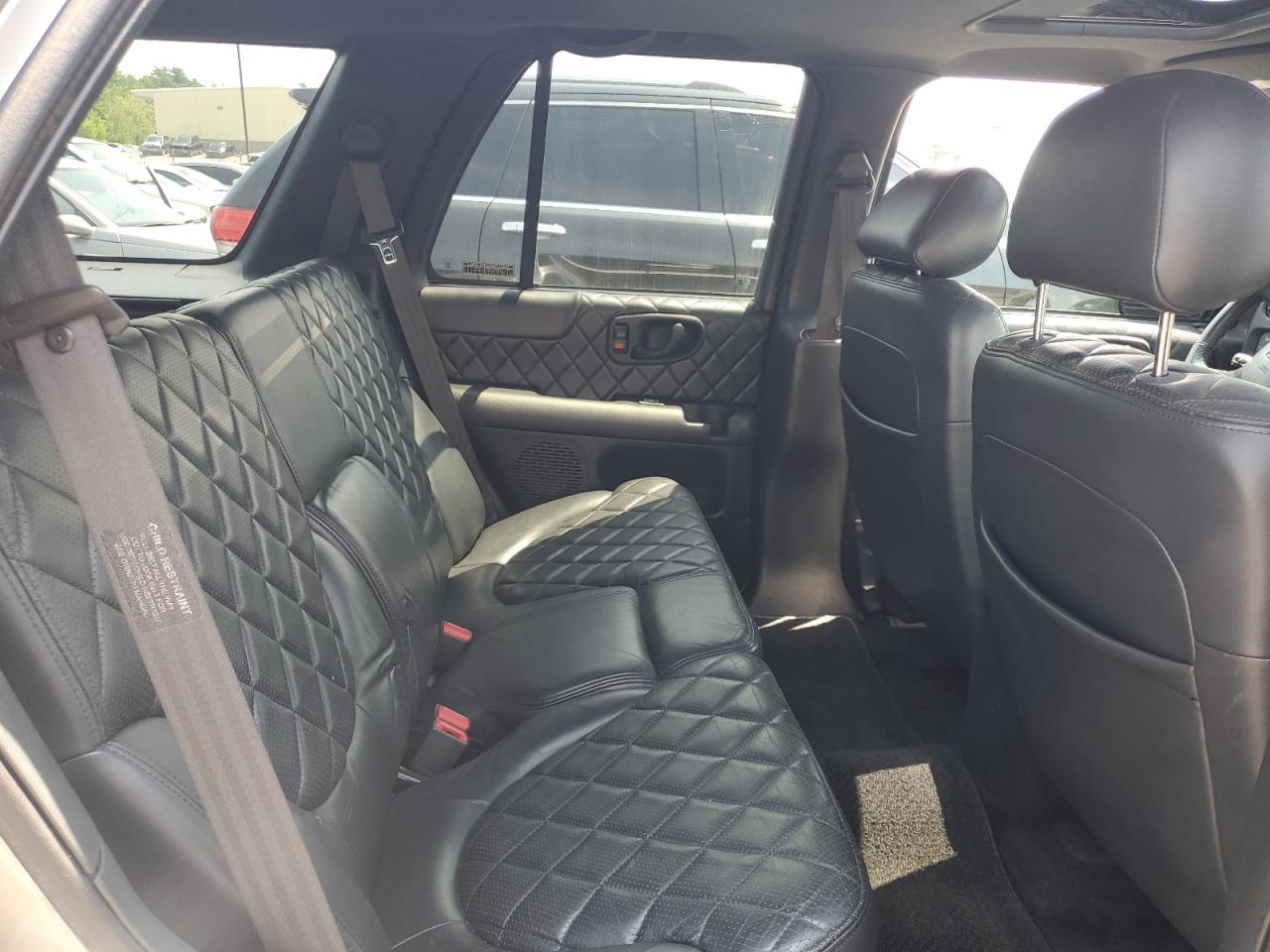 2001 GMC Jimmy Luxury VIN: 1GKDT63W912138352 Lot: 63018575