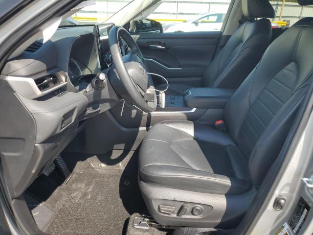  TOYOTA HIGHLANDER 2024 Srebrny