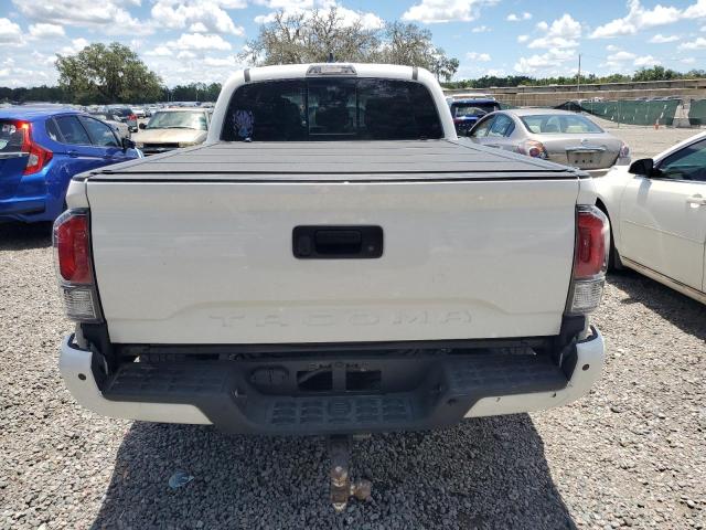  TOYOTA TACOMA 2022 Biały